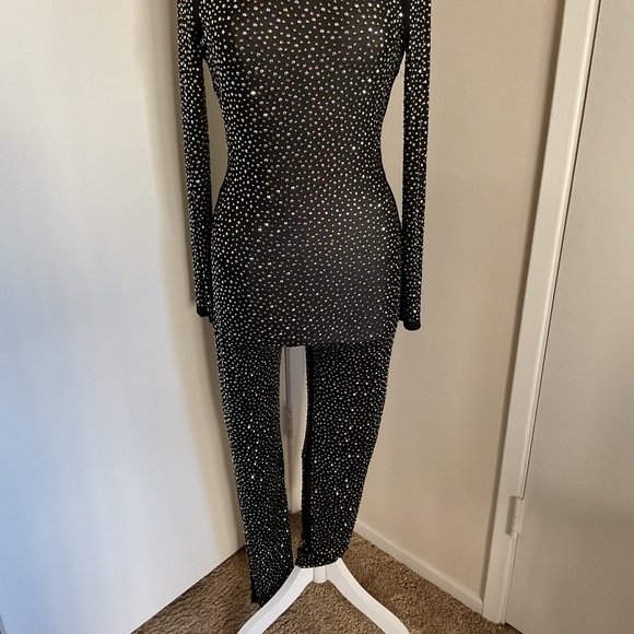 1. Sheer Rhinestone Elegant Black and White Jumpsuit Size Unknown. - Picture 4 of 11